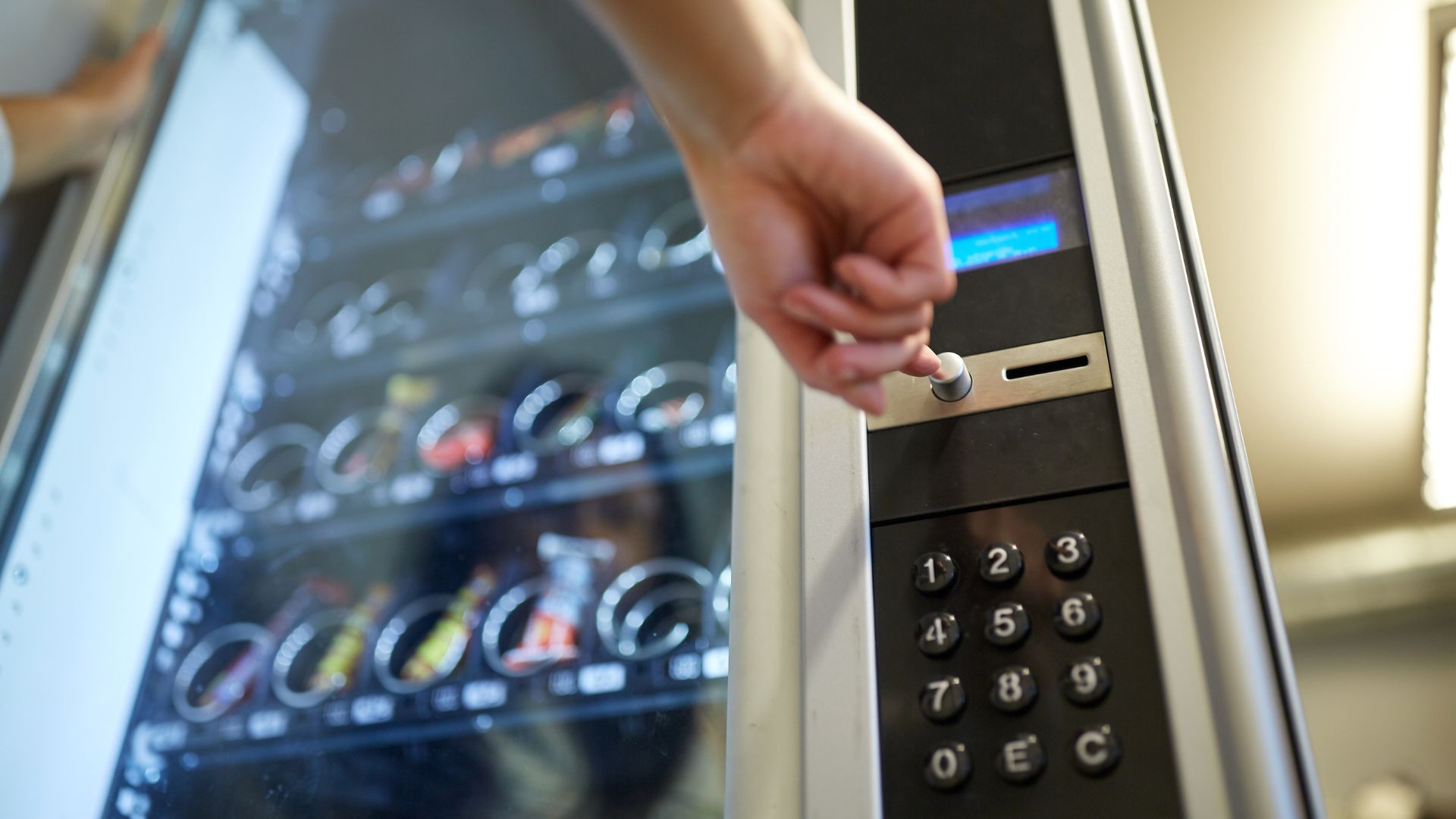 aprire un’attività con distributori automatici con il finanziamento Resto al Sud